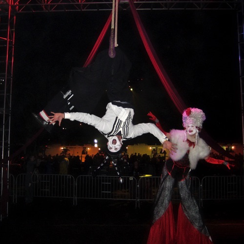 NYE Giant Stilt Aerial